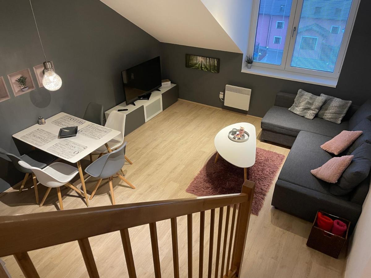 - Apartament Dolna Morawa